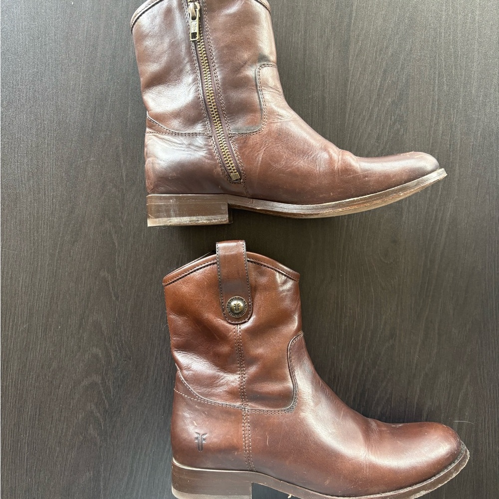 Frye Women’s Brown Leather Boots